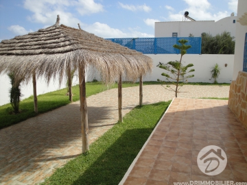 V 066 -                            Vente
                           Villa avec piscine Djerba